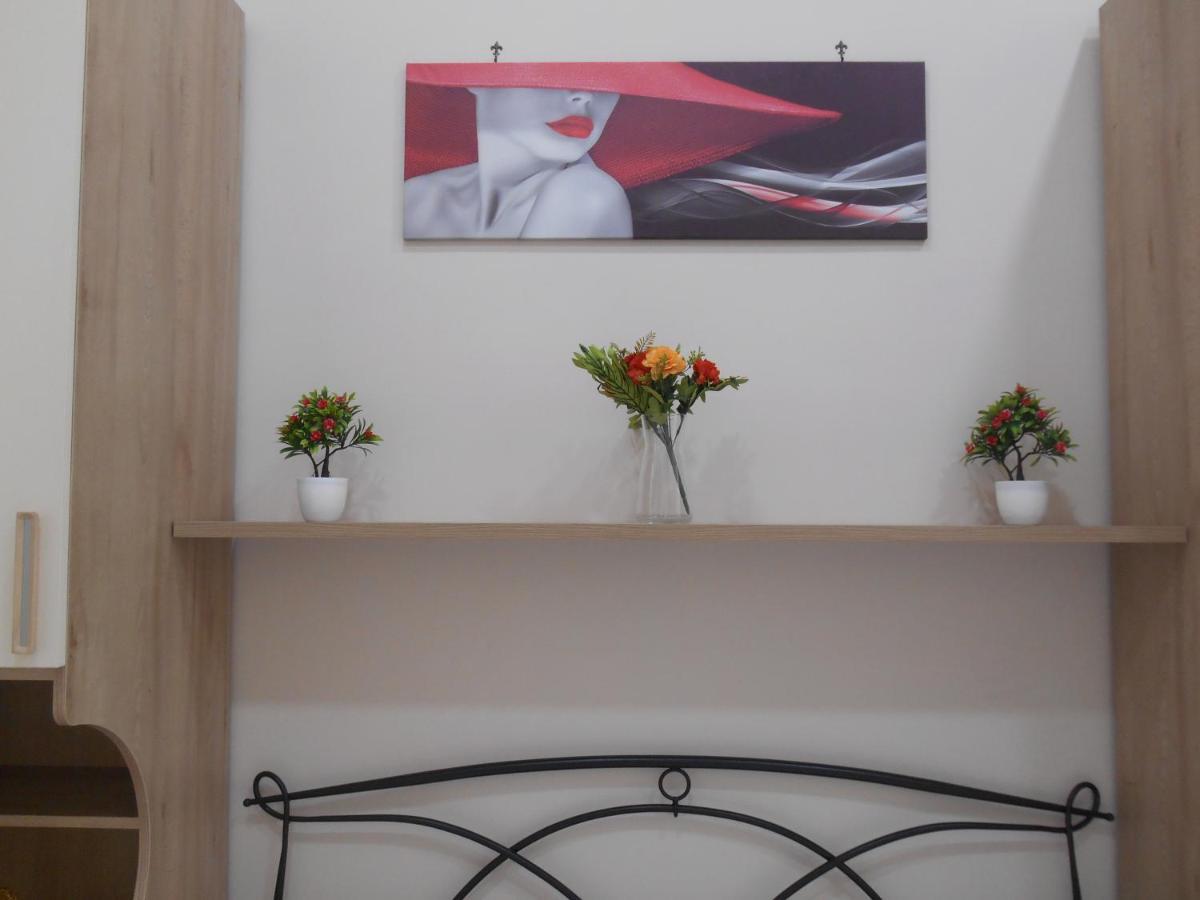 Essenza Di Napoli Bed and Breakfast Εξωτερικό φωτογραφία