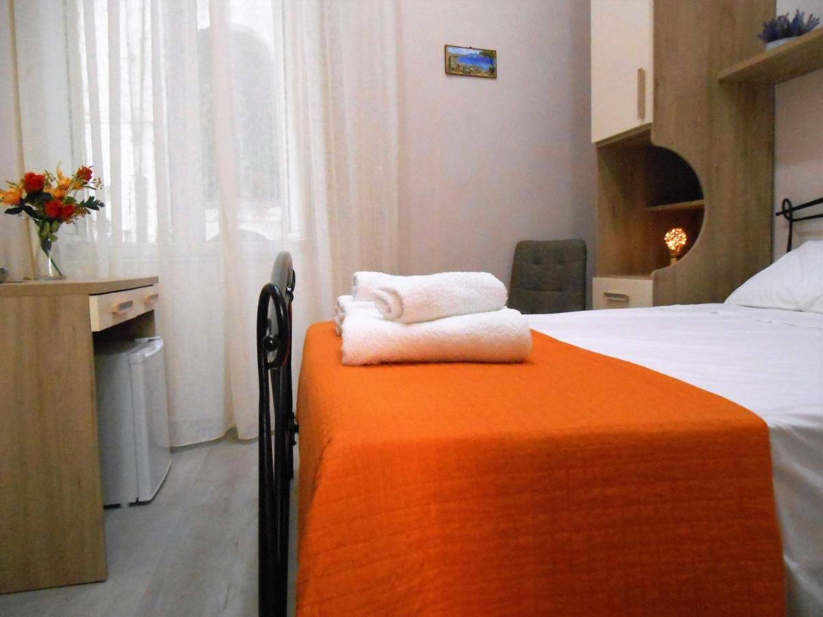 Essenza Di Napoli Bed and Breakfast Εξωτερικό φωτογραφία