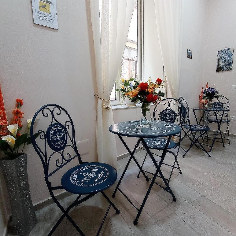 Essenza Di Napoli Bed and Breakfast Εξωτερικό φωτογραφία